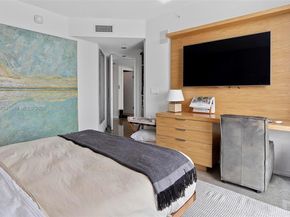 10 Venetian Way 804, Miami Beach FL 33139