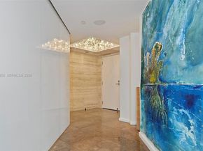 10 Venetian Way 804, Miami Beach FL 33139