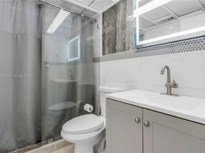 7302 NW 65th St, Tamarac FL 33321