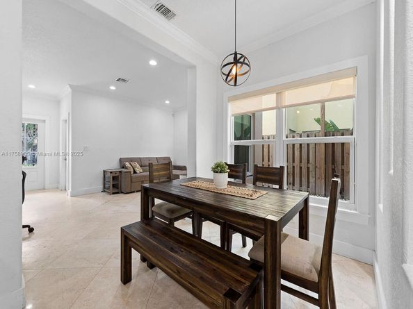 1602 SE 20th Rd, Homestead FL 33035