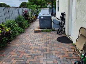 4361 NW 35th Ave, Lauderdale Lakes FL 33309