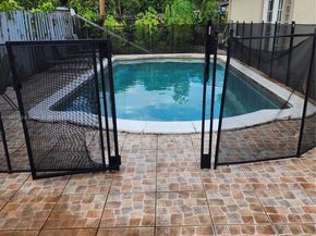 4361 NW 35th Ave, Lauderdale Lakes FL 33309