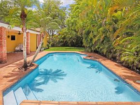 11040 SW 140th Ave, Miami FL 33186