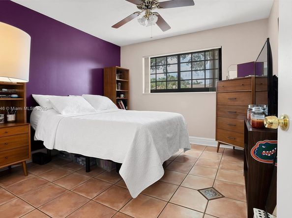 11040 SW 140th Ave, Miami FL 33186