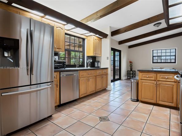 11040 SW 140th Ave, Miami FL 33186