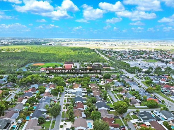 11040 SW 140th Ave, Miami FL 33186
