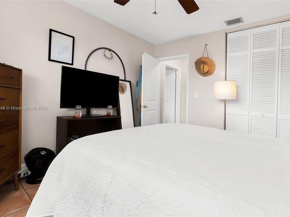 11040 SW 140th Ave, Miami FL 33186