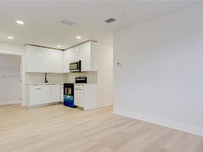 3331 NW 8th Pl, Lauderhill FL 33311