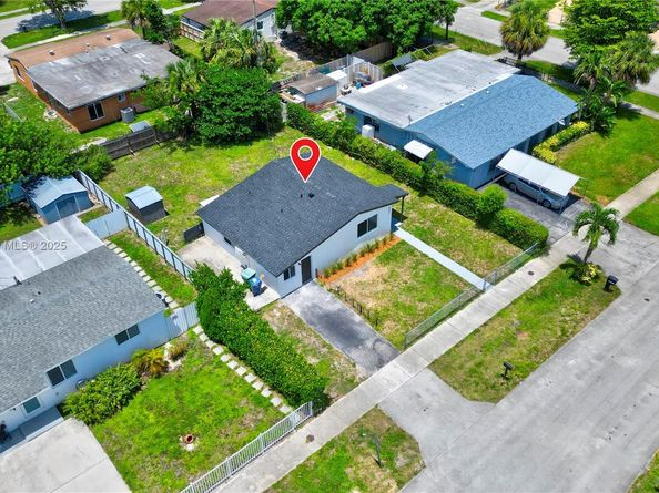 3331 NW 8th Pl, Lauderhill FL 33311