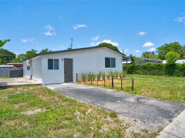 3331 NW 8th Pl, Lauderhill FL 33311