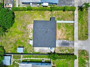 3331 NW 8th Pl, Lauderhill FL 33311