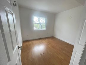 1658 Hayes St 16585, Hollywood FL 33020