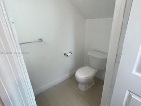 1658 Hayes St 16585, Hollywood FL 33020