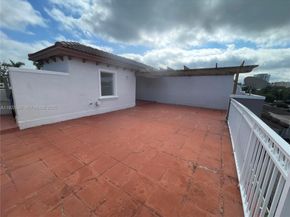 1658 Hayes St 16585, Hollywood FL 33020