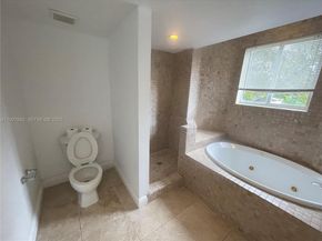 1658 Hayes St 16585, Hollywood FL 33020