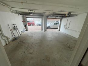 1658 Hayes St 16585, Hollywood FL 33020