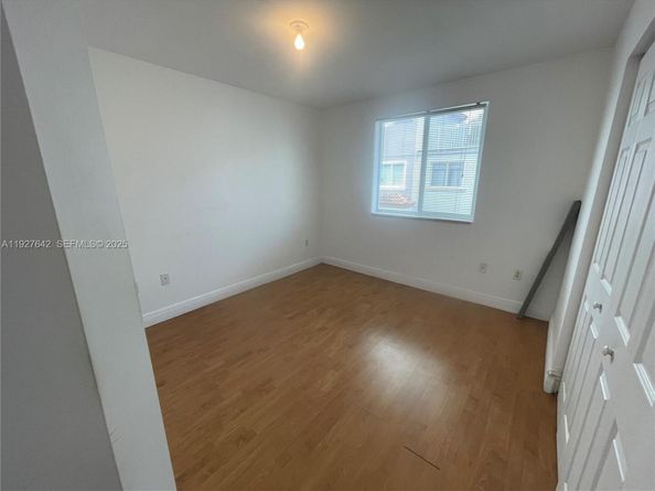 1658 Hayes St 16585, Hollywood FL 33020