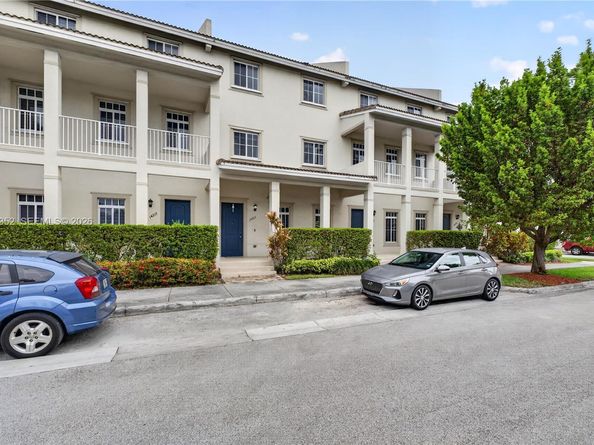 14213 SW 274th St, Homestead FL 33032