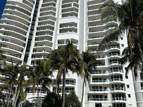 21050 Point Pl 1403, Aventura FL 33180