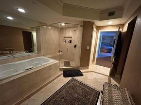 21050 Point Pl 1403, Aventura FL 33180
