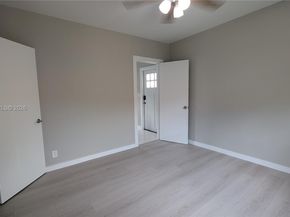 1650 Jackson St, Hollywood FL 33020