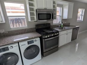 1650 Jackson St, Hollywood FL 33020