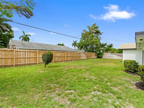 1340 SW 27th Pl, Boynton Beach FL 33426