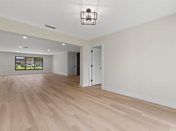 1340 SW 27th Pl, Boynton Beach FL 33426