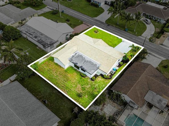 1340 SW 27th Pl, Boynton Beach FL 33426