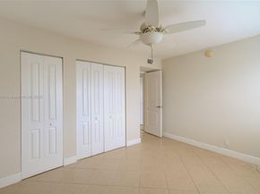 401 Golden Isles Dr 702, Hallandale Beach FL 33009