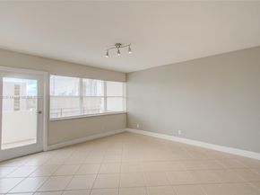 401 Golden Isles Dr 702, Hallandale Beach FL 33009