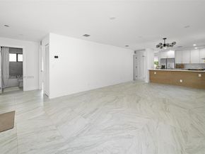 500 NW 7th Ct, Hallandale Beach FL 33009