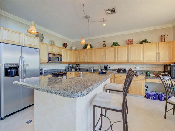 7800 NW 29th St, Margate FL 33063