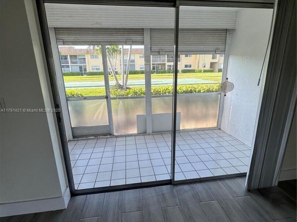 9851 Sandalfoot Blvd 208, Boca Raton FL 33428