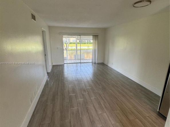 9851 Sandalfoot Blvd 208, Boca Raton FL 33428