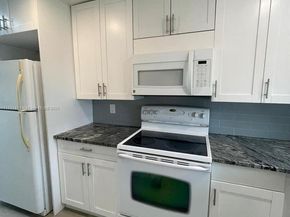 9851 Sandalfoot Blvd 208, Boca Raton FL 33428