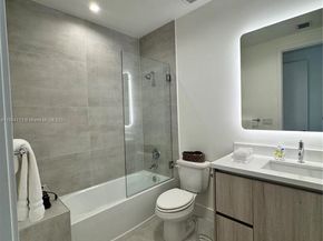 6824 SW 80th St, Miami FL 33143