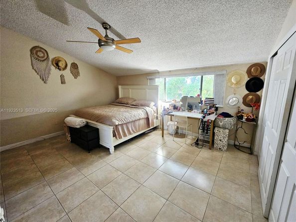 8401 W Sample Rd 10, Coral Springs FL 33065