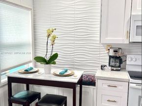 1218 N 24th Ave, Hollywood FL 33020