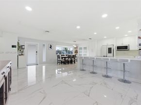 1101 NW 86th Ter, Pembroke Pines FL 33024