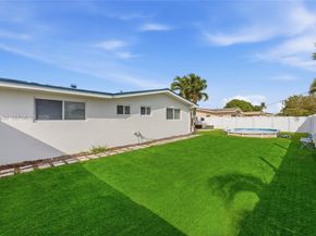 1101 NW 86th Ter, Pembroke Pines FL 33024