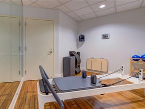 848 Brickell Key Dr 2502, Miami FL 33131