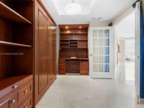 848 Brickell Key Dr 2502, Miami FL 33131