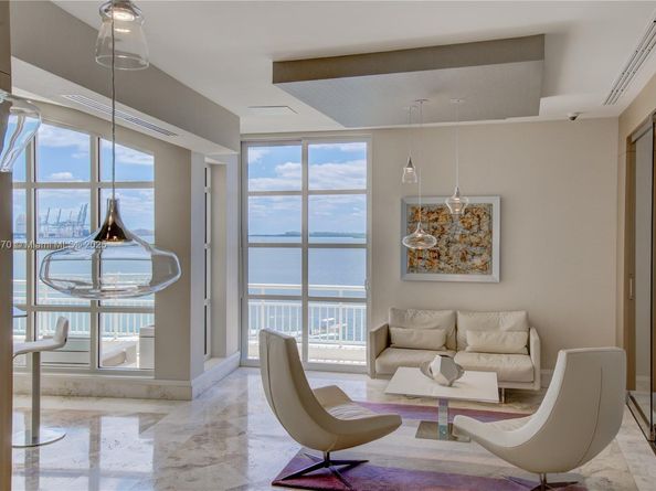 848 Brickell Key Dr 2502, Miami FL 33131