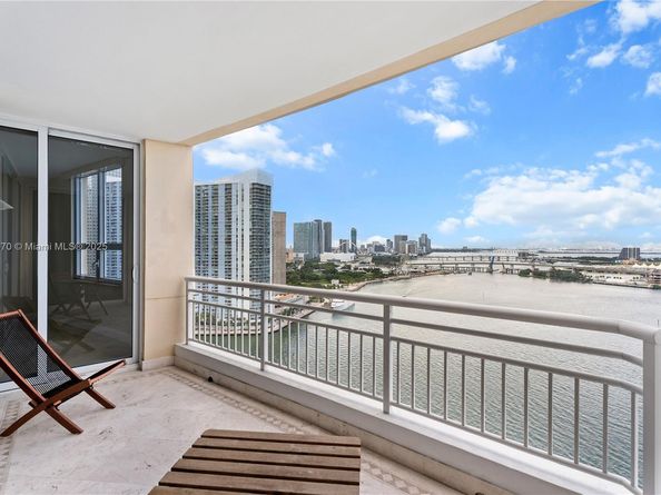 848 Brickell Key Dr 2502, Miami FL 33131