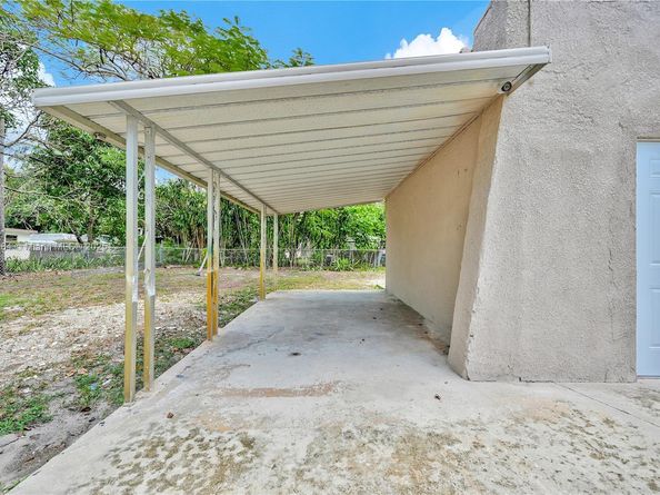 1301 Sharar Ave, Opa-Locka FL 33054