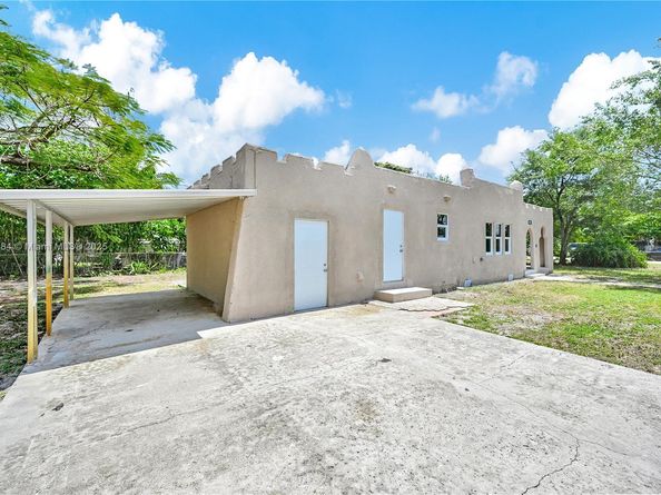 1301 Sharar Ave, Opa-Locka FL 33054