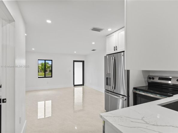 15920 NW 17th Ct, Miami Gardens FL 33054