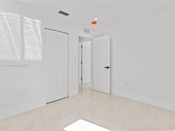 15920 NW 17th Ct, Miami Gardens FL 33054