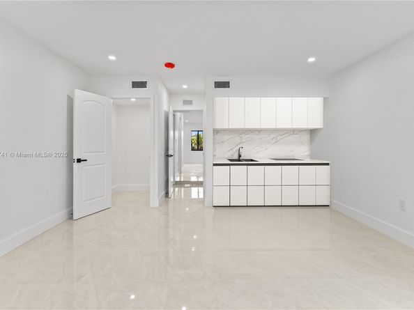 15920 NW 17th Ct, Miami Gardens FL 33054